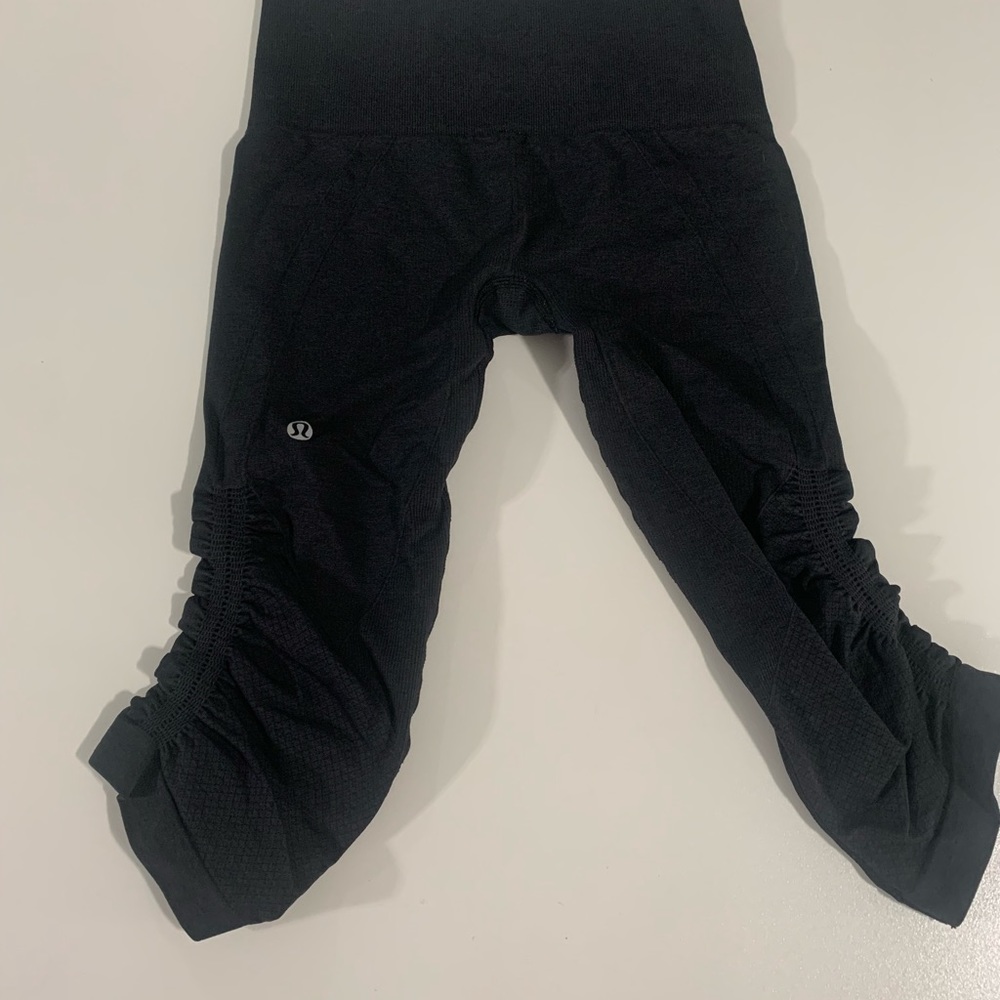 Lululemon crop leggings